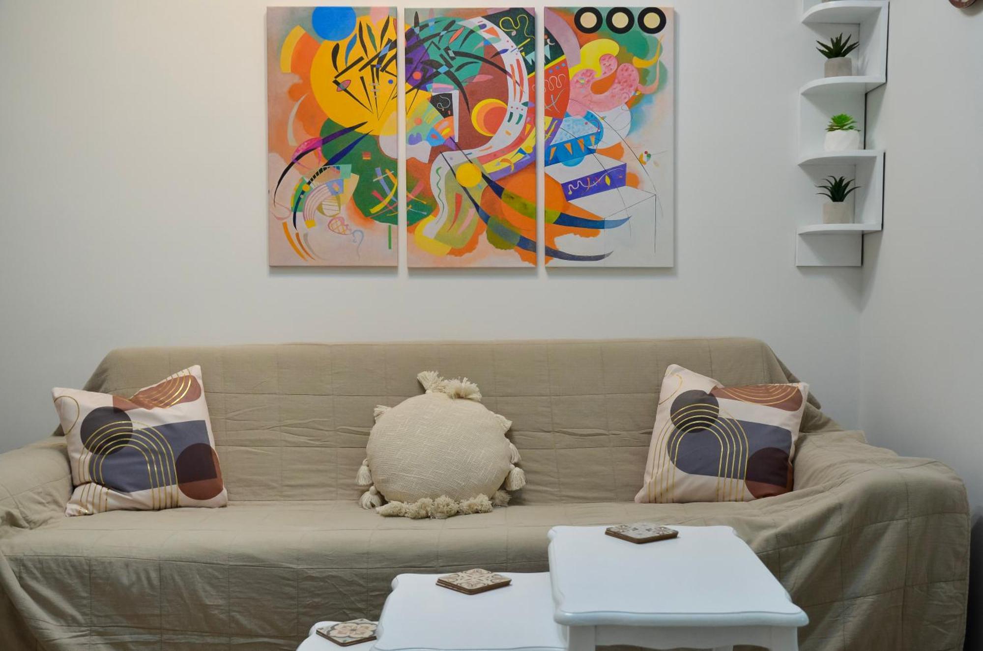 Main Street Retreat Apartment With Free Parking Сараево Экстерьер фото